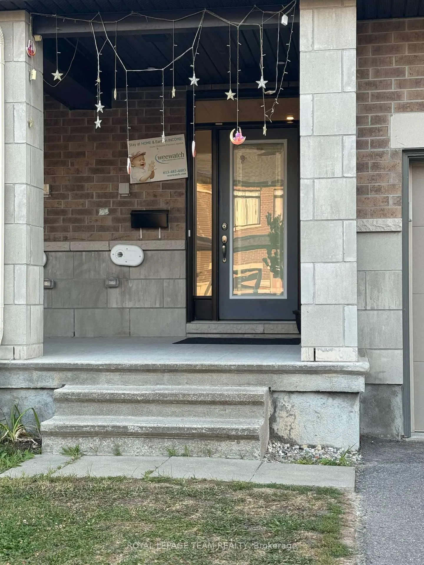 Photo 3 of 229 Zinnia Way, Ottawa, Riverside South/Gloucester Glen — HOMEH