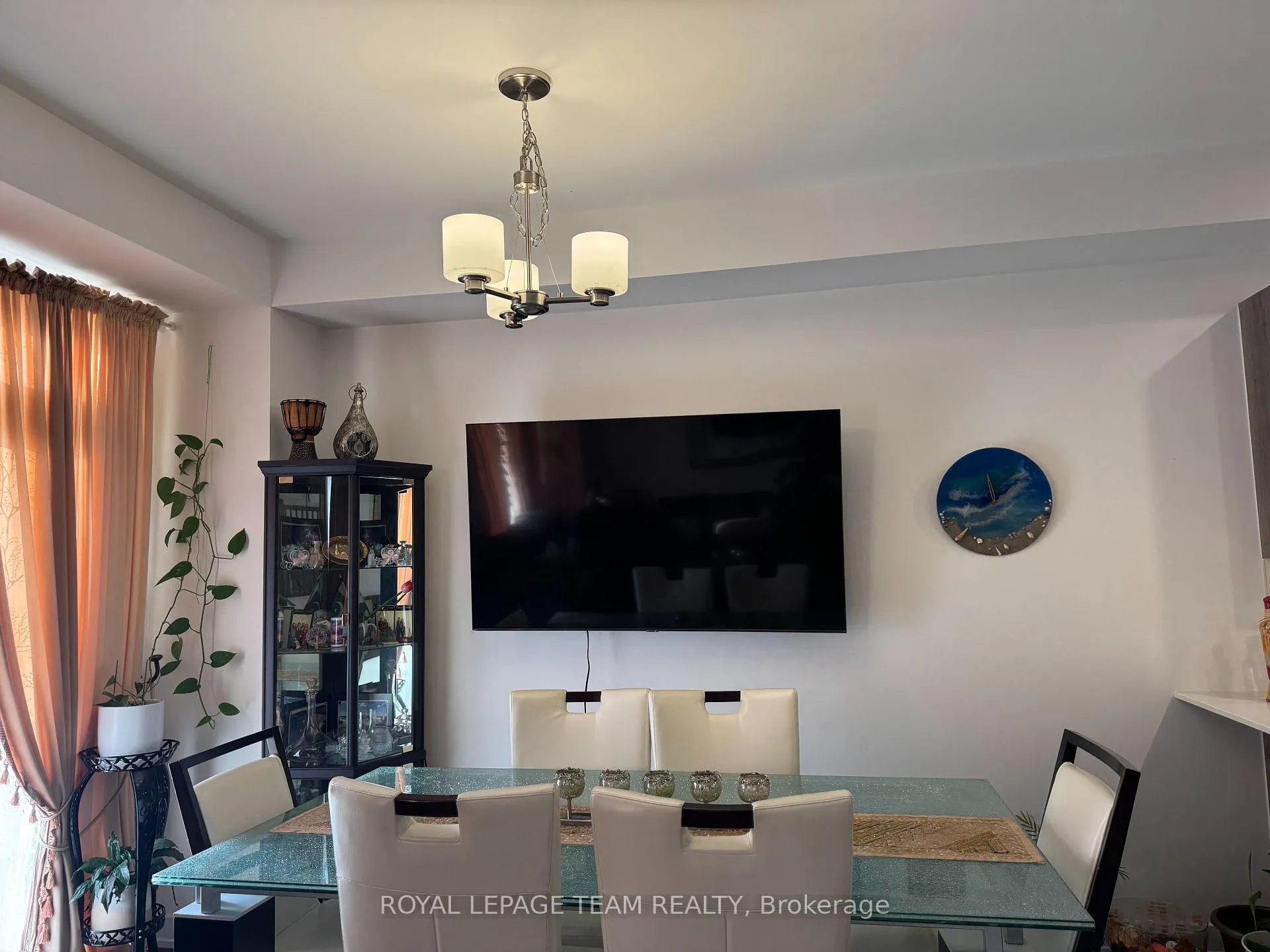 Photo 14 of 229 Zinnia Way, Ottawa, Riverside South/Gloucester Glen — HOMEH