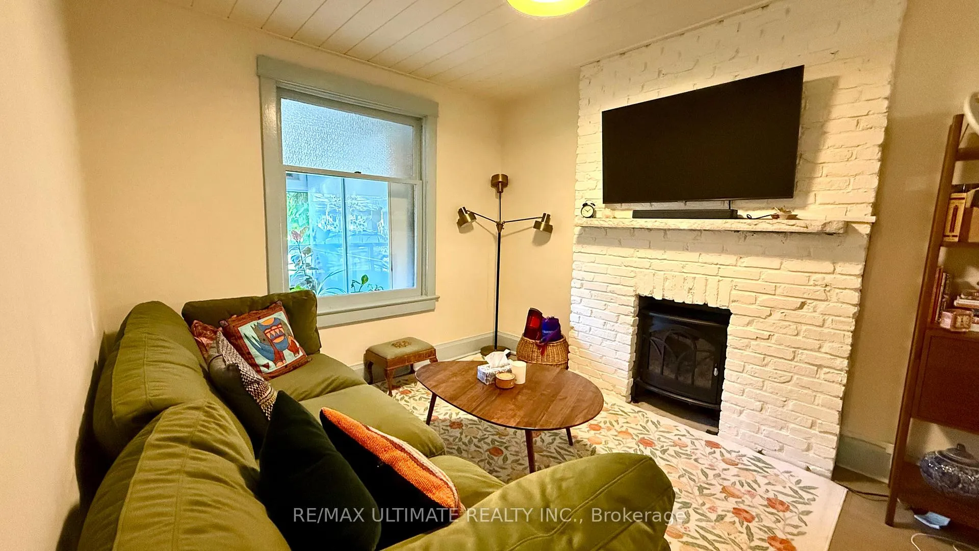 Photo 10 of Unit Main, 33 Alton Avenue, Toronto, South Riverdale — HOMEH