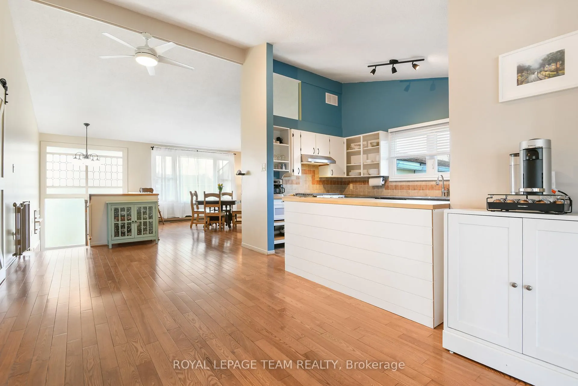 Photo 15 of 102 Creek Drive, Ottawa, Fitzroy — HOMEH