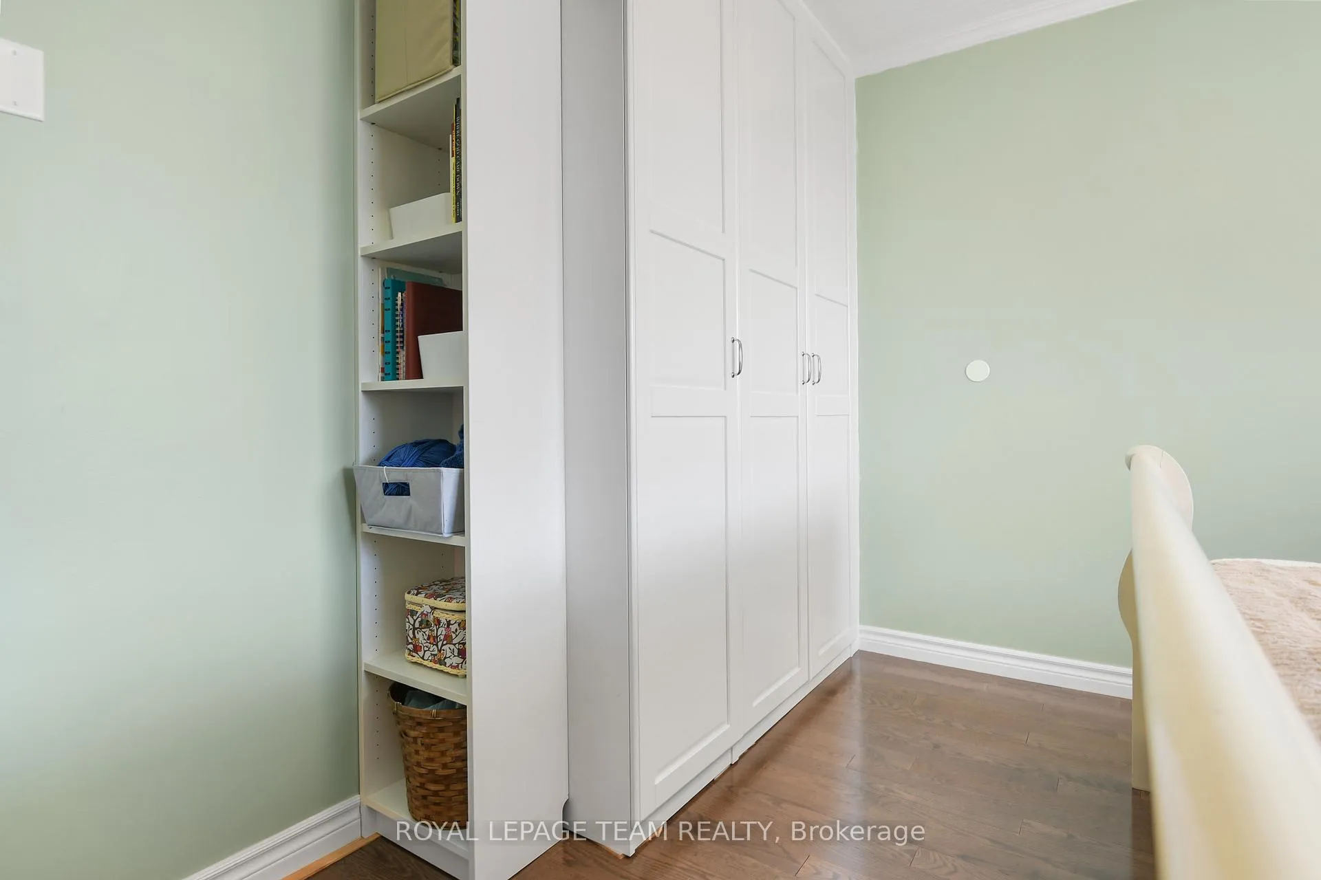 Photo 20 of 102 Creek Drive, Ottawa, Fitzroy — HOMEH