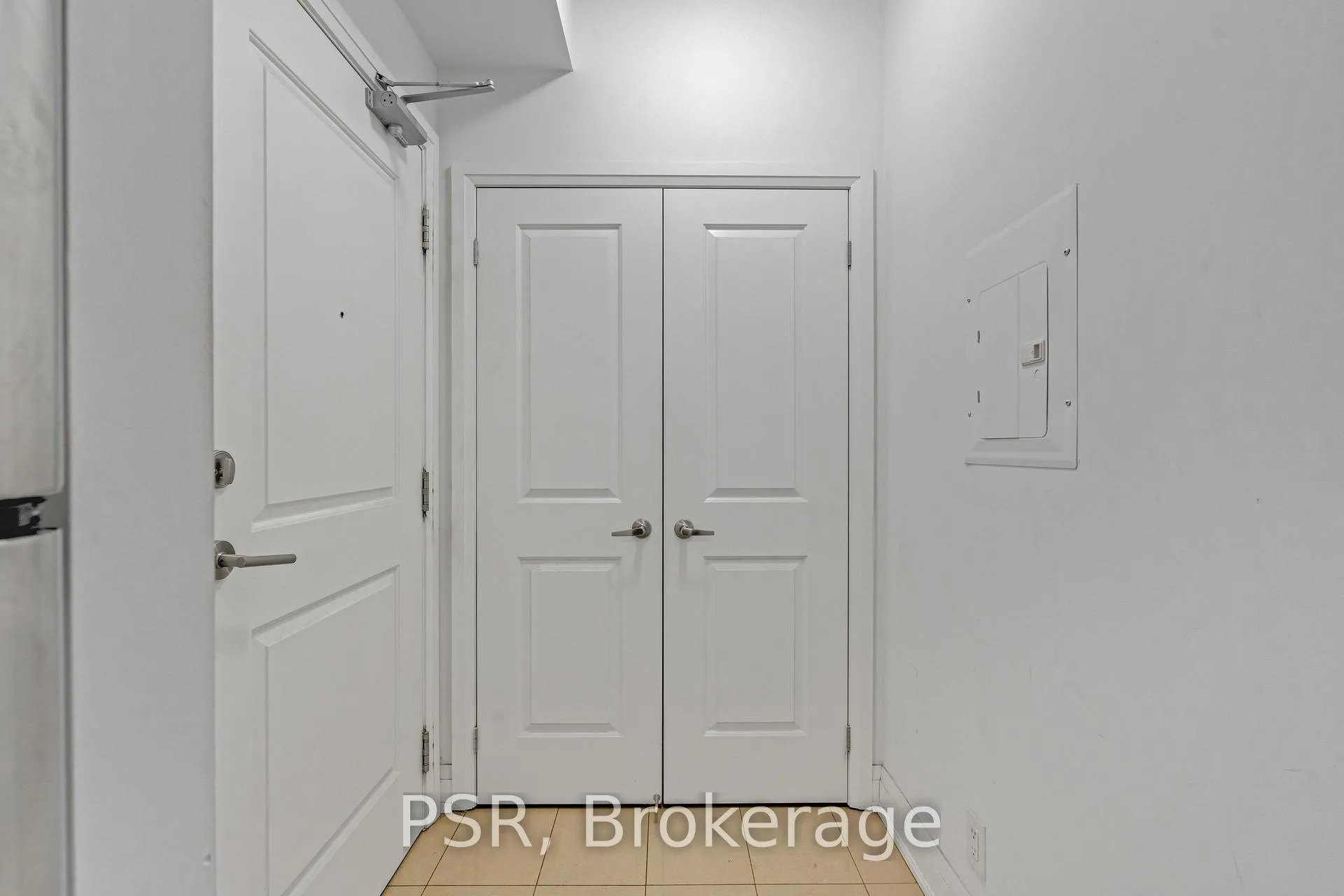 Photo 9 of Unit 908, 24 Woodstream Boulevard, Vaughan, Vaughan Grove — HOMEH