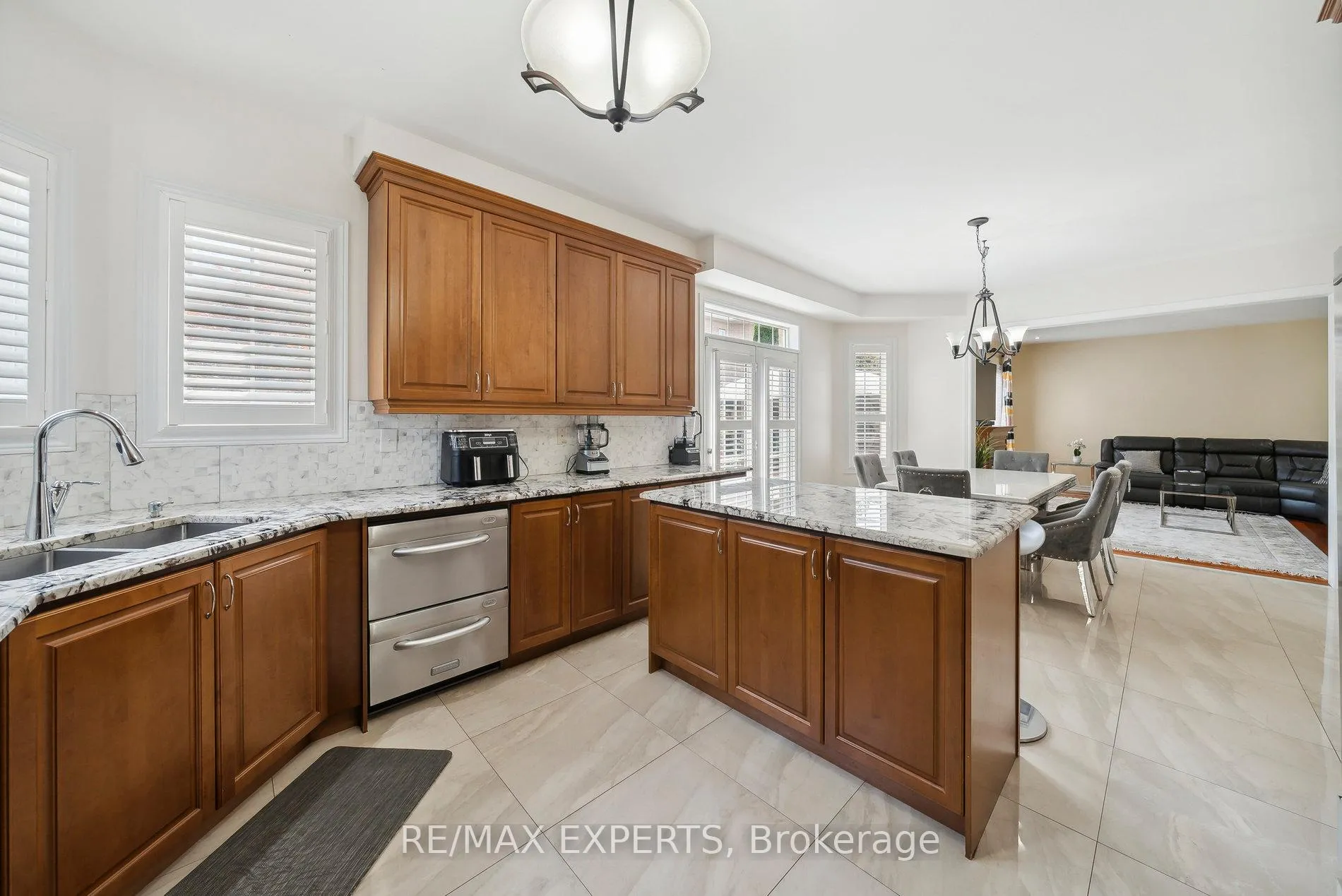Photo 22 of 126 Josephine Road W, Vaughan, Vellore Village — HOMEH