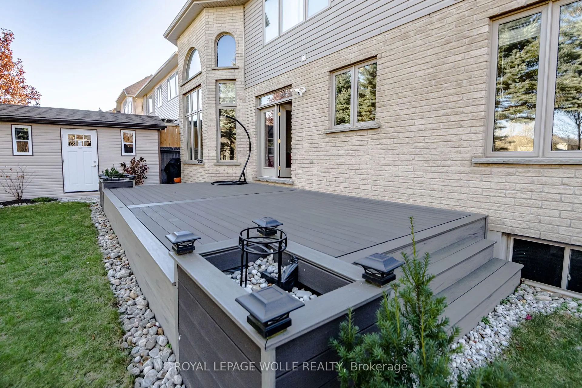 Photo 11 of 406 Rideau River Street, Waterloo — HOMEH
