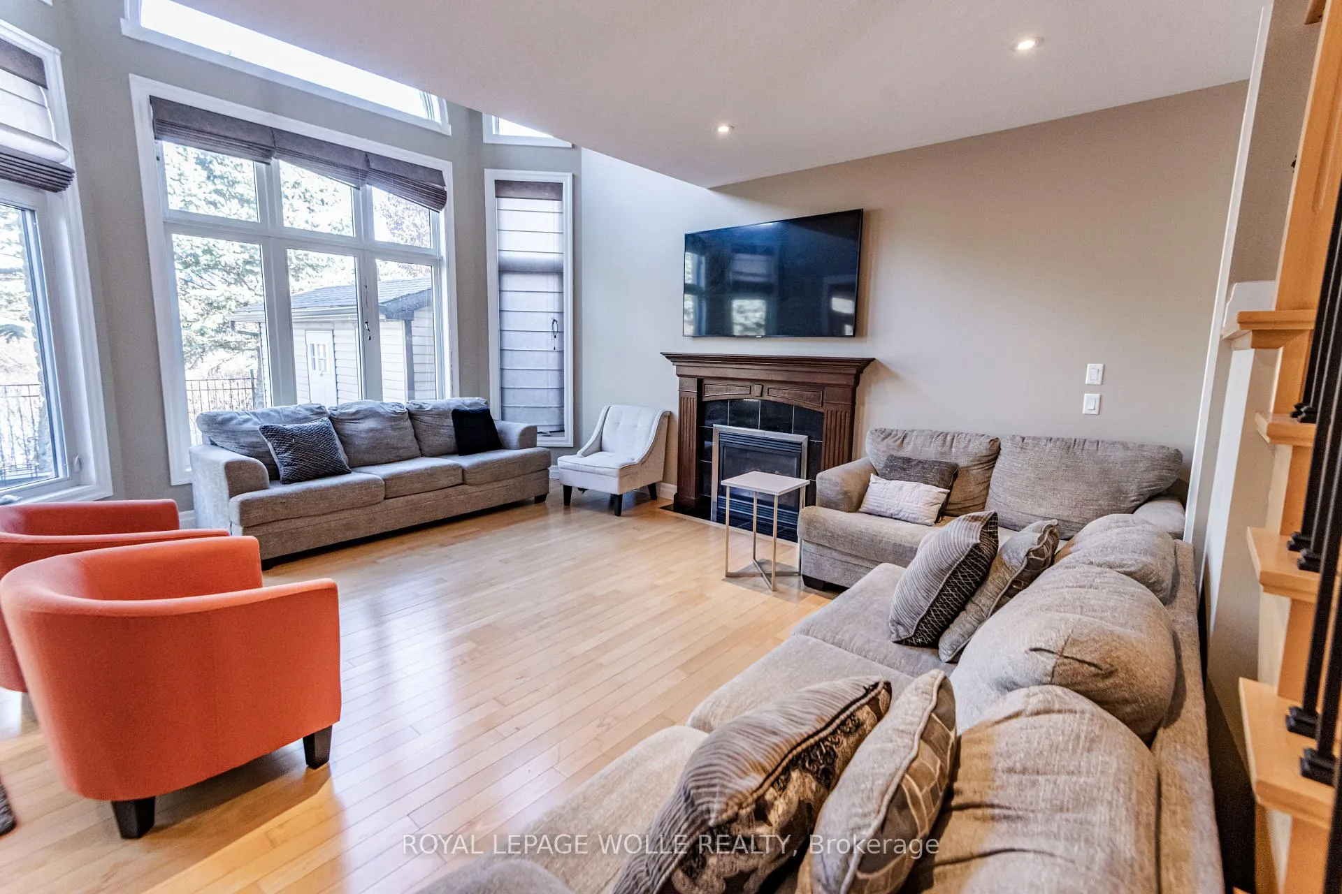 Photo 13 of 406 Rideau River Street, Waterloo — HOMEH