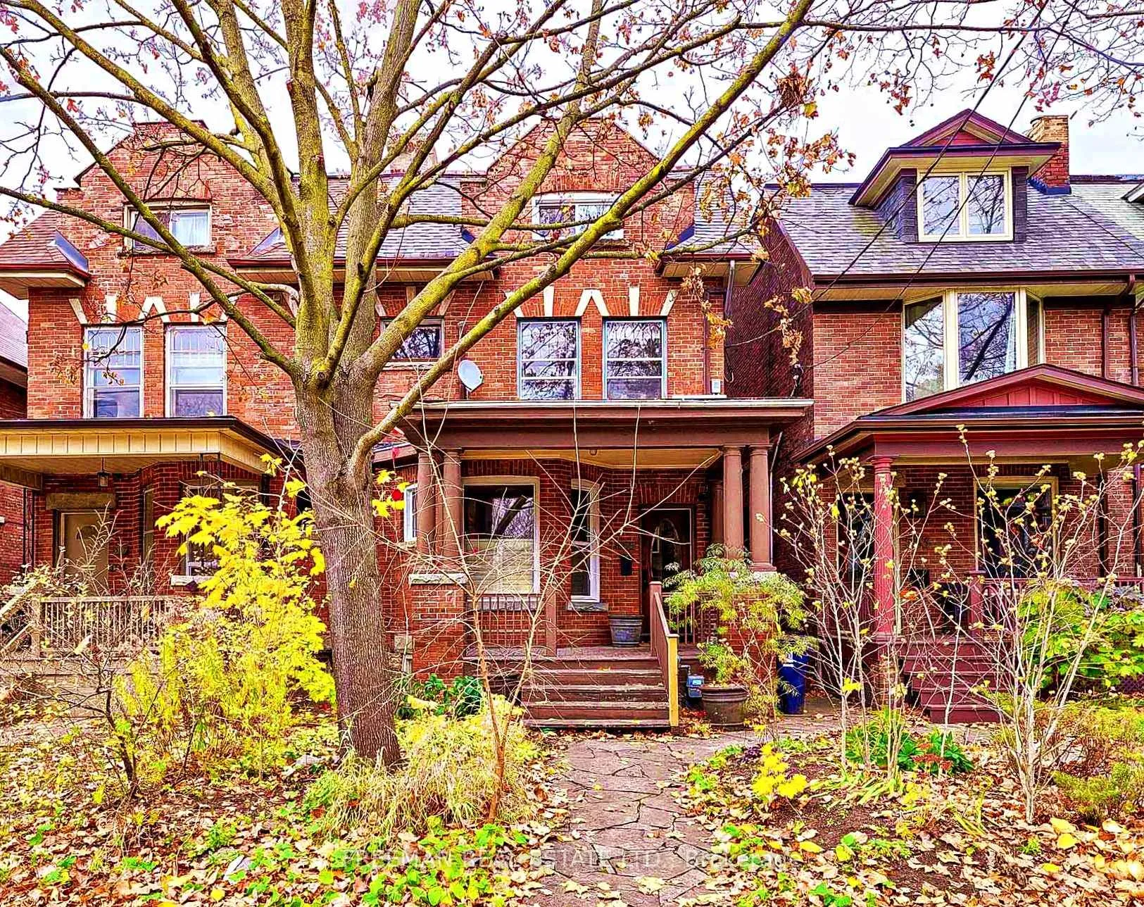 Front of 555 Markham Street