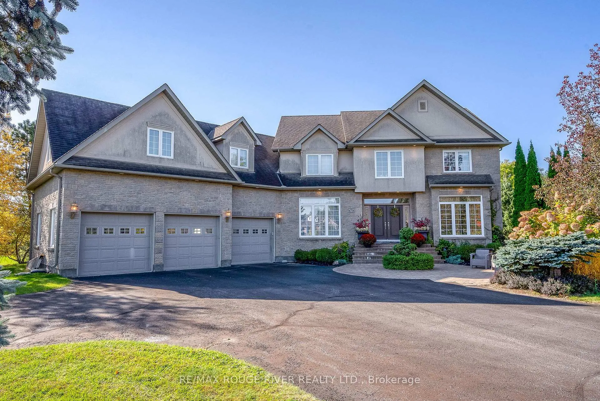 Front of 5 Lynden Court