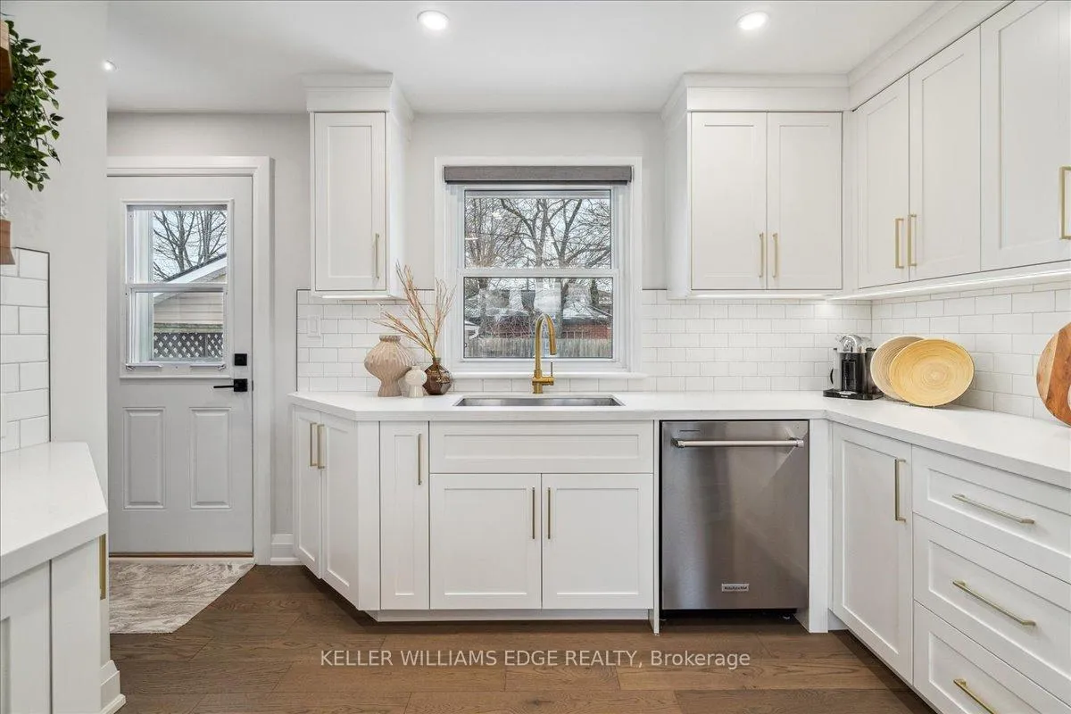 Photo 14 of 4 Fernwood Crescent, Hamilton, Hampton Heights — HOMEH
