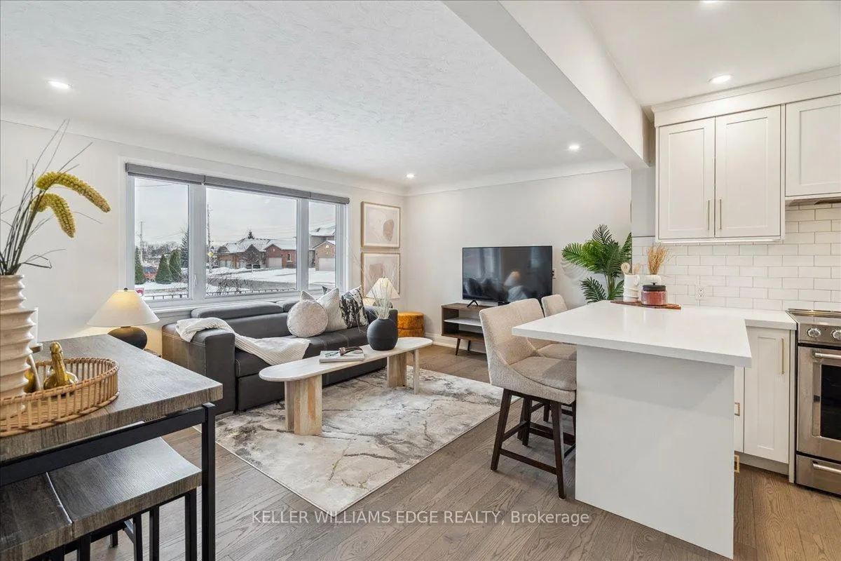 Photo 16 of 4 Fernwood Crescent, Hamilton, Hampton Heights — HOMEH