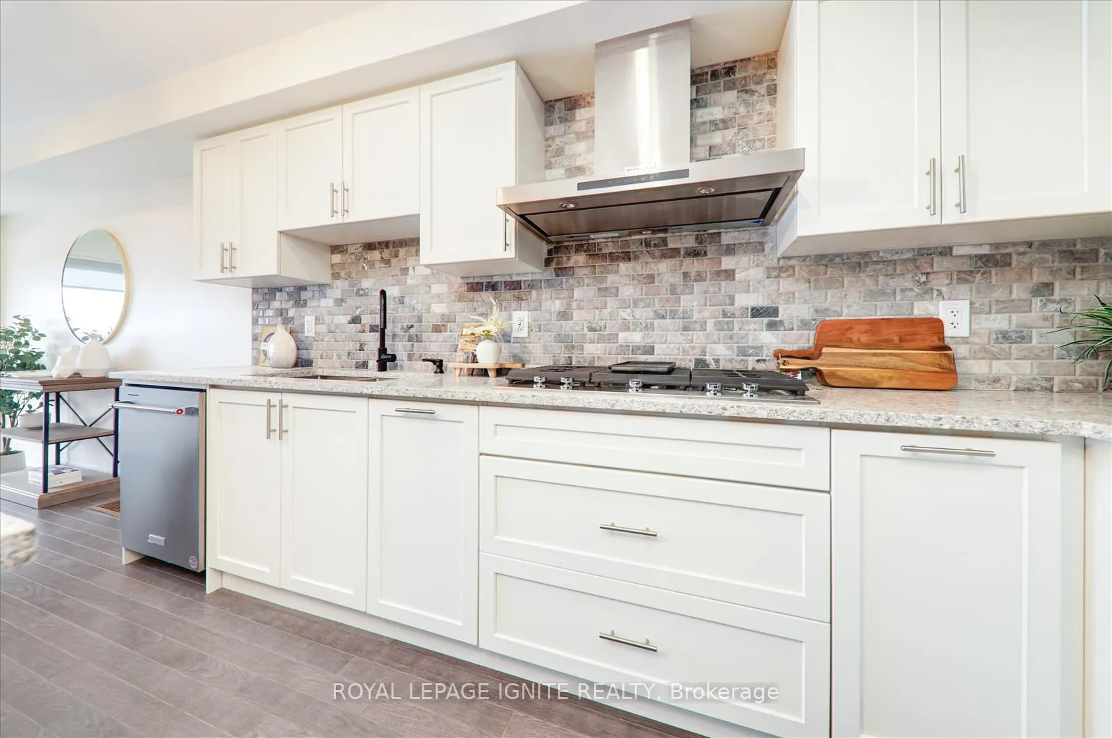 Photo 12 of 144 Sailors Landing, Clarington, Bowmanville — HOMEH