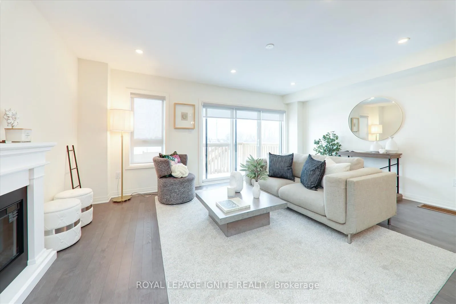 Photo 14 of 144 Sailors Landing, Clarington, Bowmanville — HOMEH