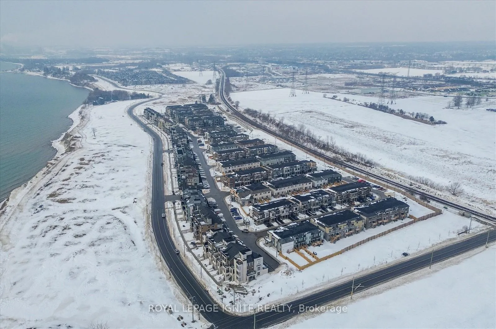 Photo 32 of 144 Sailors Landing, Clarington, Bowmanville — HOMEH