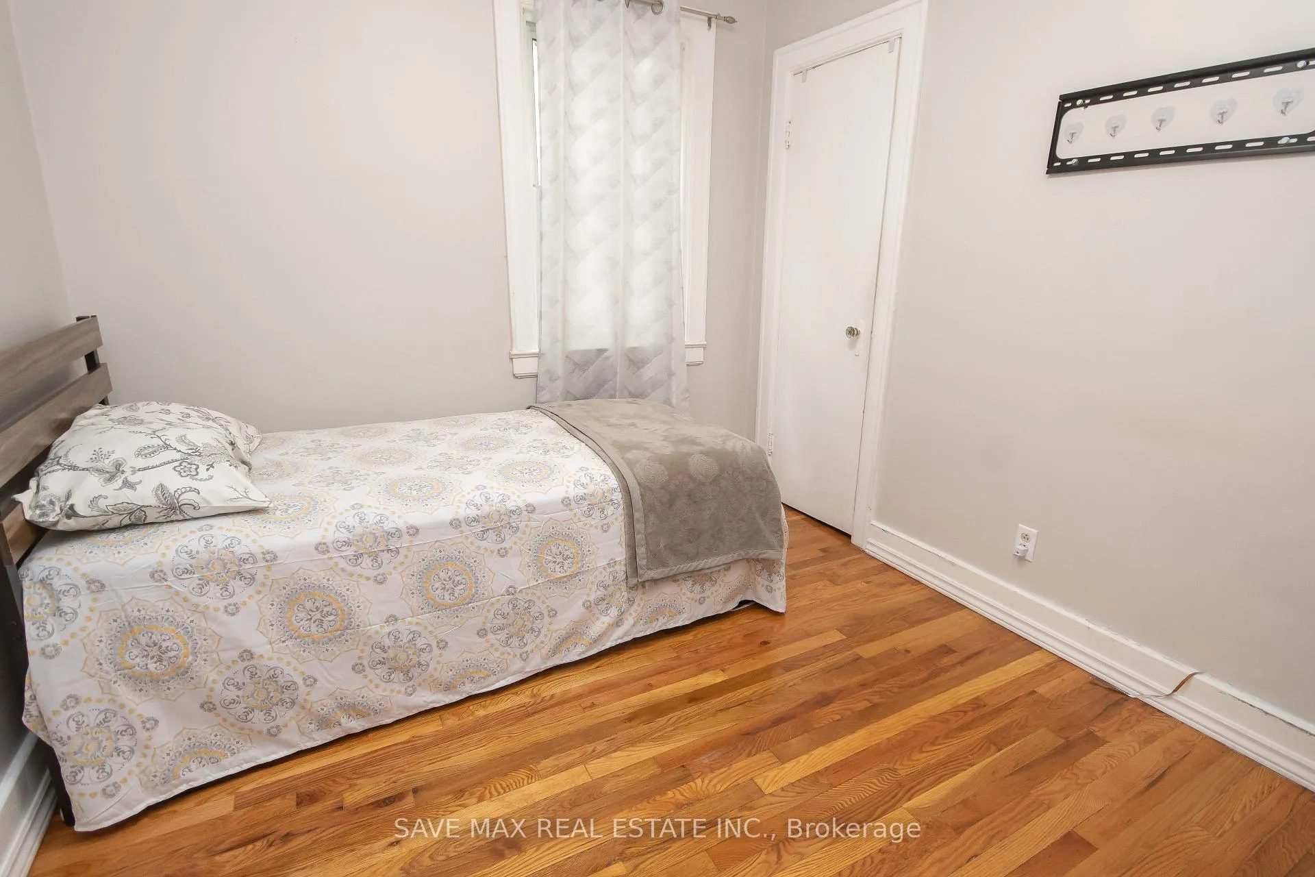 Photo 32 of 2236 Church Street, Windsor — HOMEH