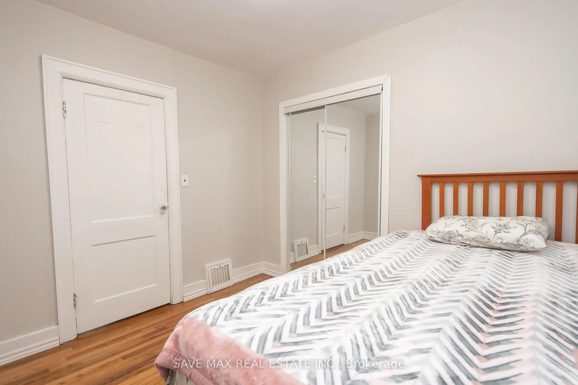 Photo 35 of 2236 Church Street, Windsor — HOMEH