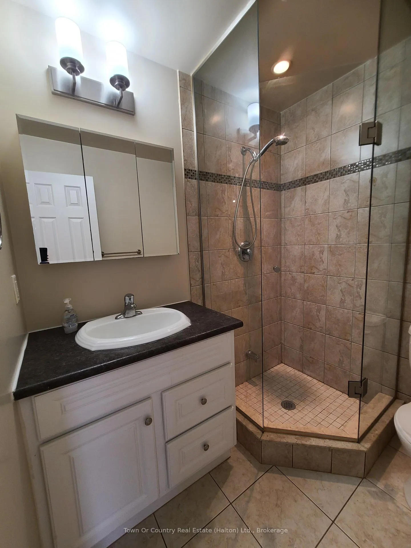 Photo 5 of Unit 101, 158 Mill Street, Milton, Old Milton — HOMEH