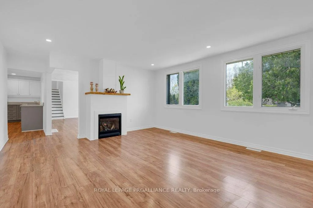 Photo 18 of 22227 Loyalist Parkway, Quinte West, Murray Ward — HOMEH