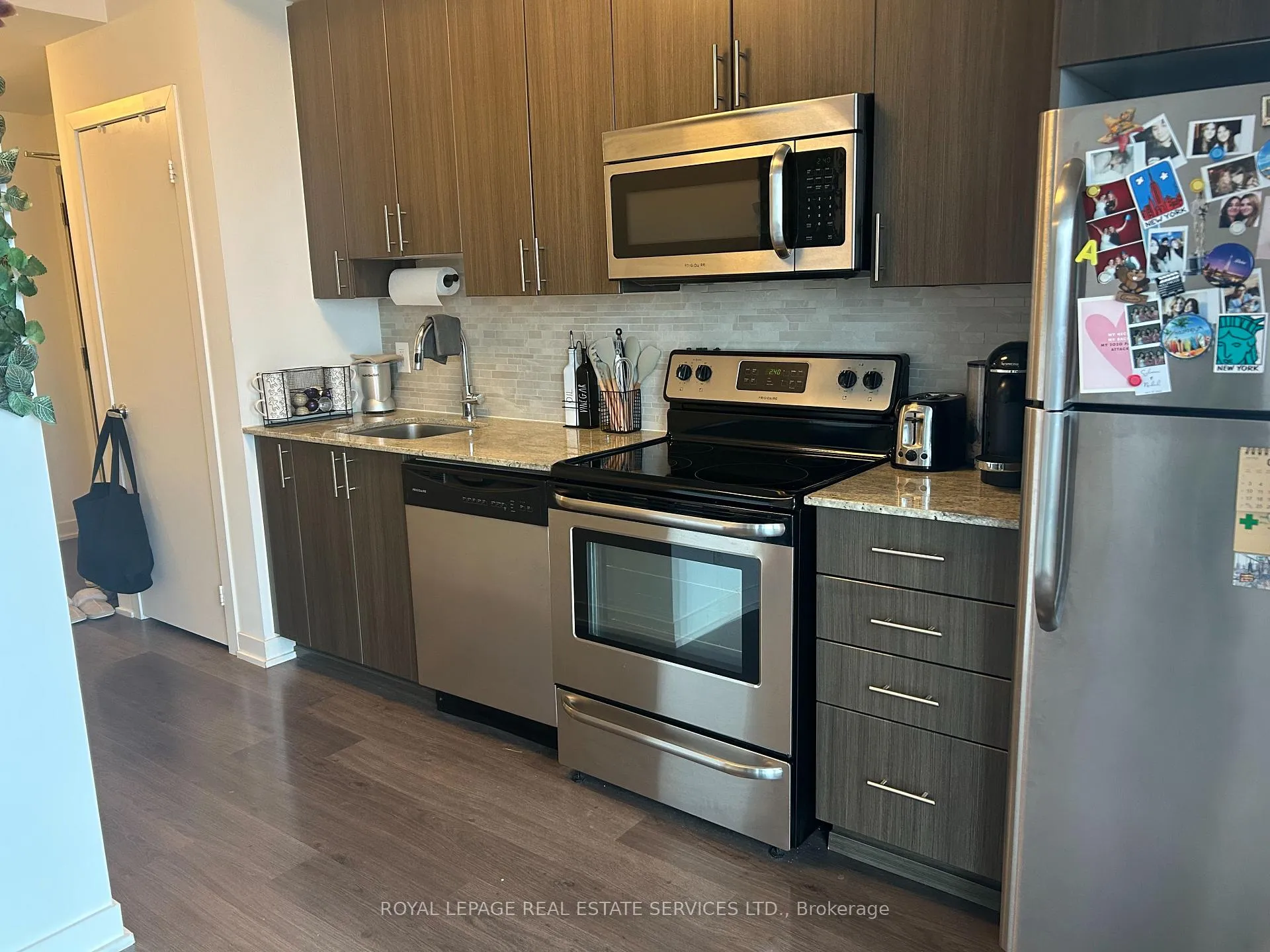 Photo 8 of Unit 1602, 225 Sackville Street, Toronto, Regent Park — HOMEH