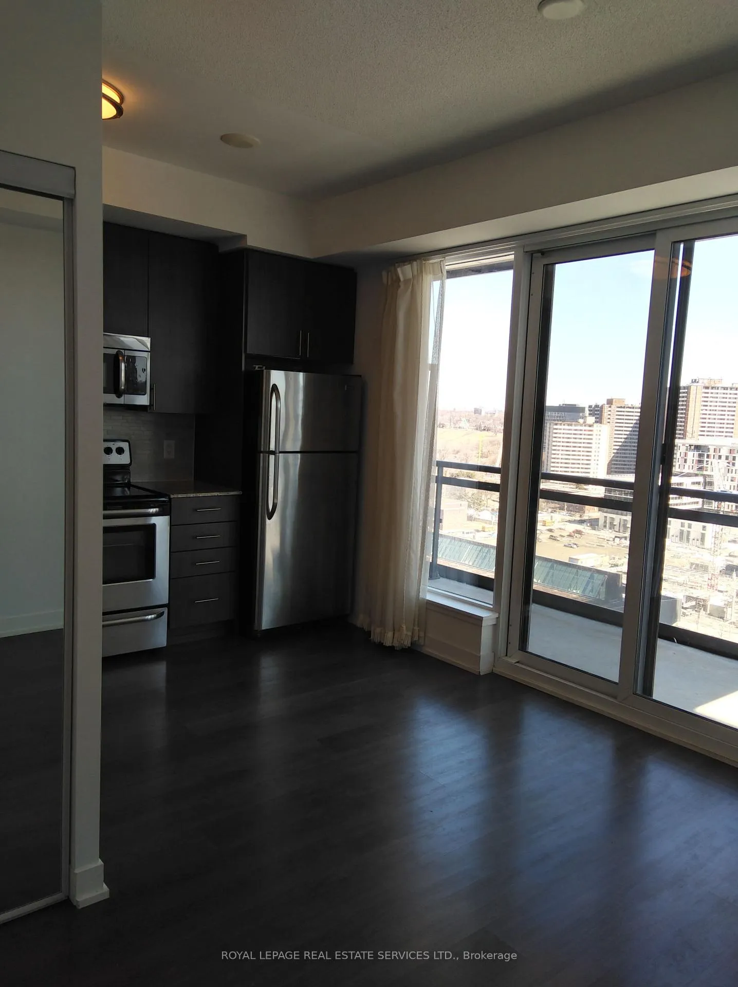 Photo 10 of Unit 1602, 225 Sackville Street, Toronto, Regent Park — HOMEH