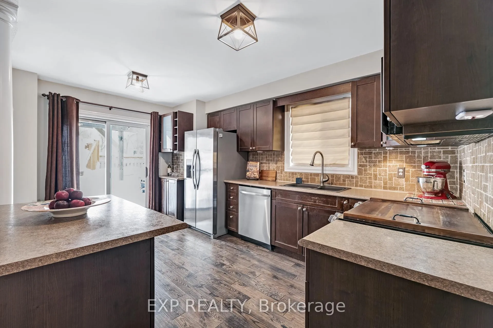 Photo 13 of 228 Mapleton Avenue S, Barrie, Holly — HOMEH