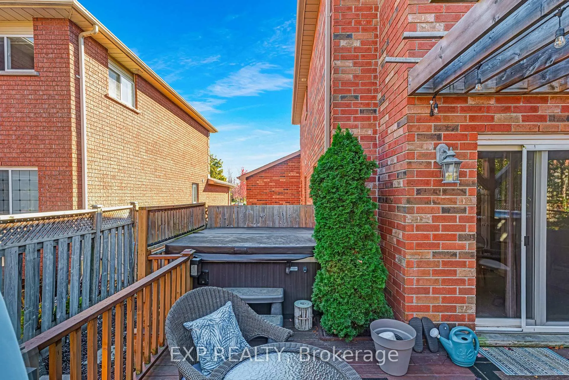 Photo 40 of 228 Mapleton Avenue S, Barrie, Holly — HOMEH