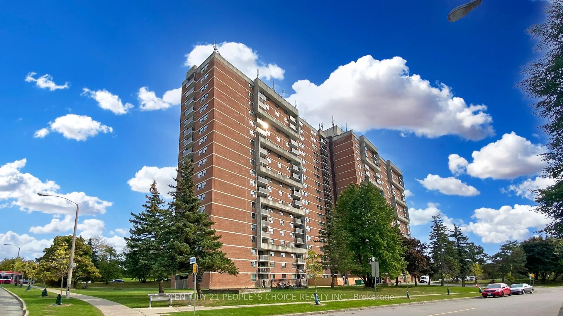 Front of Unit 216, 100 Wingarden Court