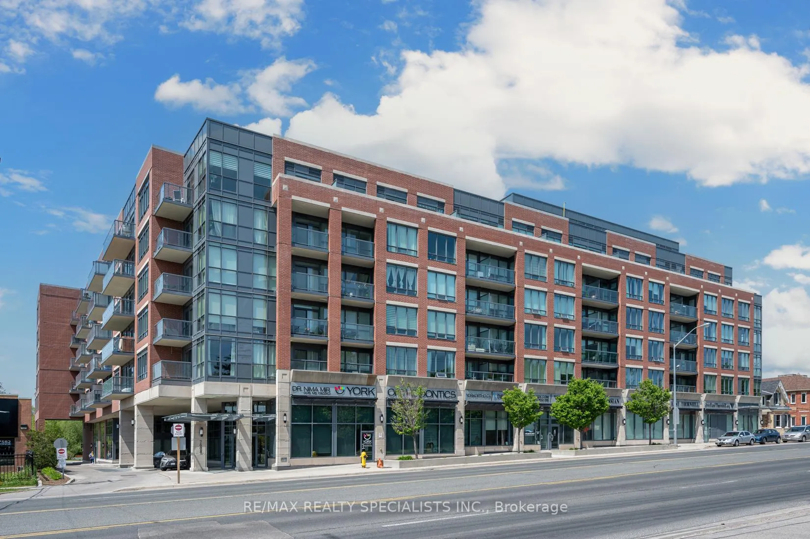 Photo 1 of Unit 426, 7608 Yonge Street, Vaughan, Crestwood-Springfarm-Yorkhill — HOMEH