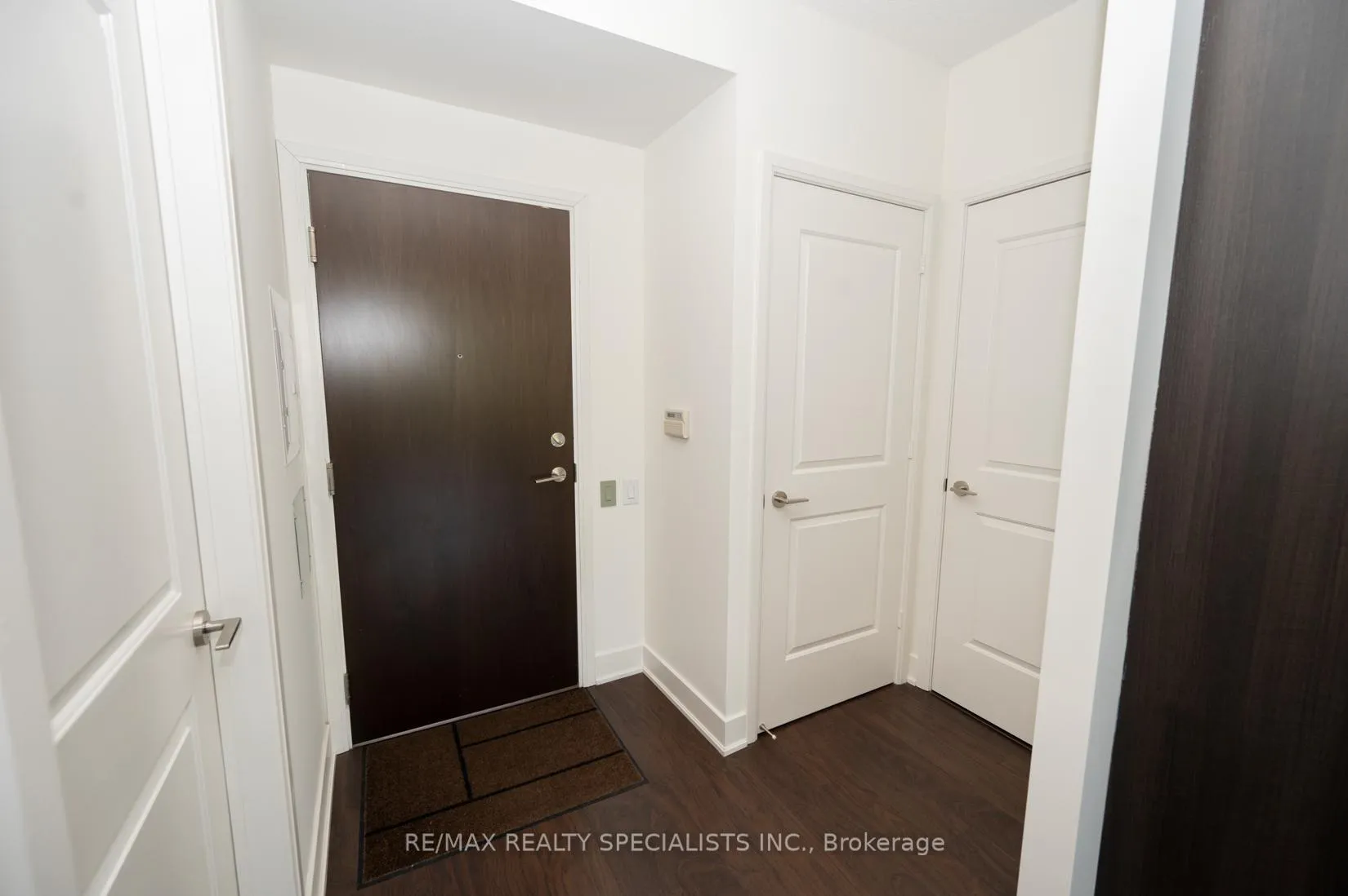 Photo 8 of Unit 426, 7608 Yonge Street, Vaughan, Crestwood-Springfarm-Yorkhill — HOMEH