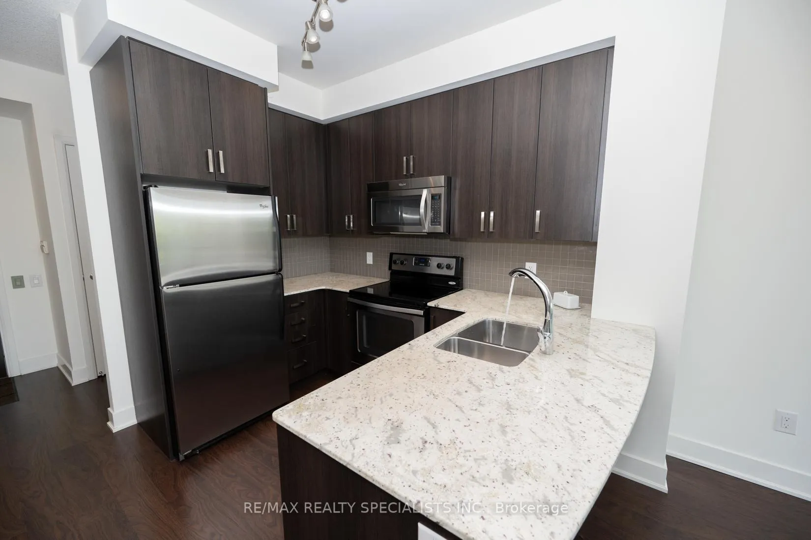 Photo 13 of Unit 426, 7608 Yonge Street, Vaughan, Crestwood-Springfarm-Yorkhill — HOMEH