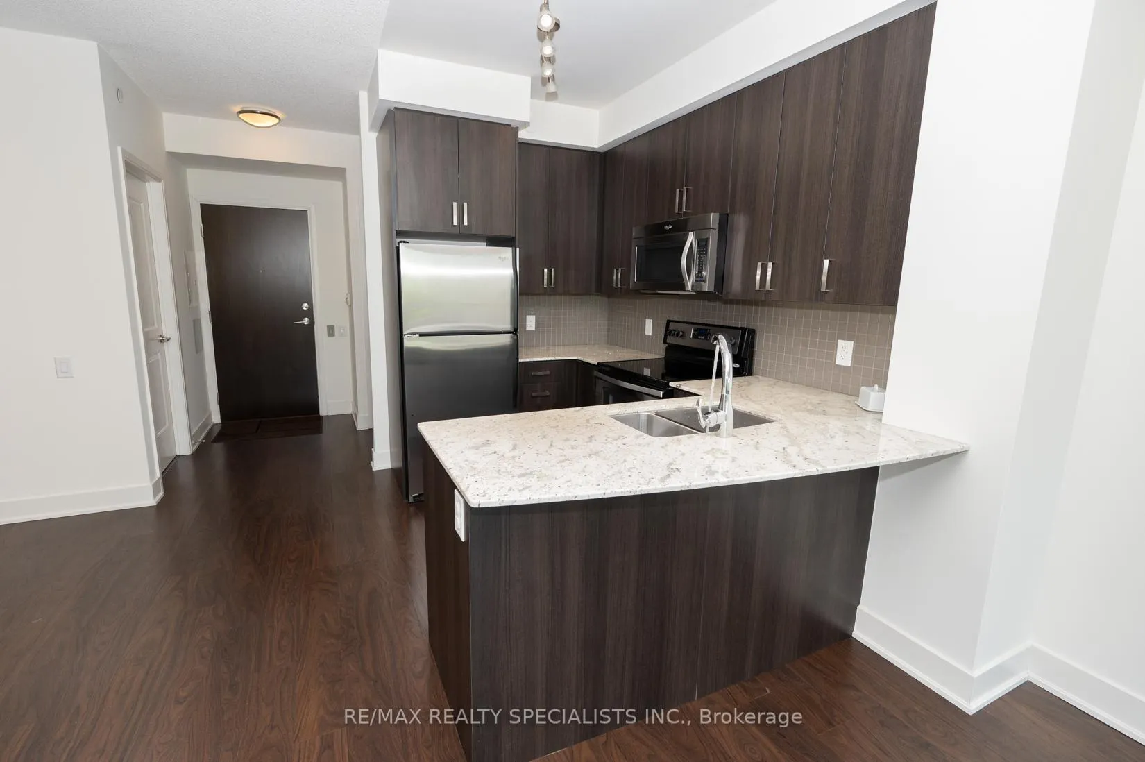 Photo 14 of Unit 426, 7608 Yonge Street, Vaughan, Crestwood-Springfarm-Yorkhill — HOMEH