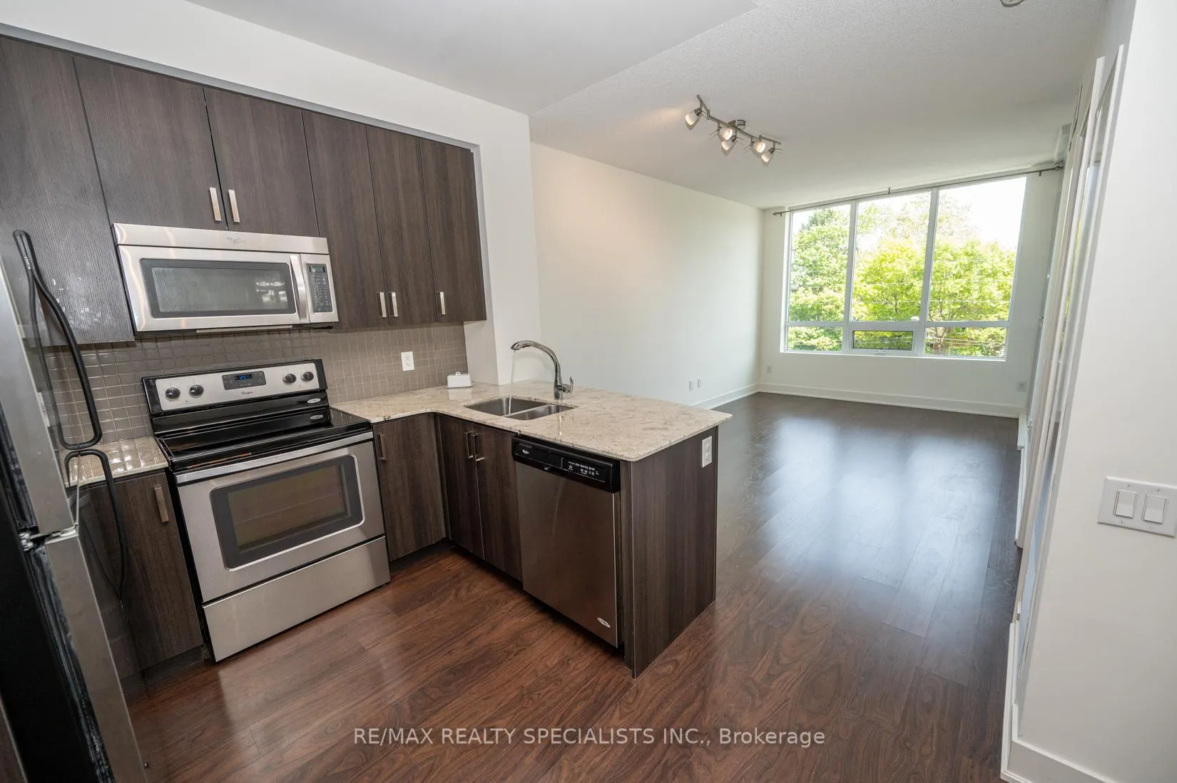 Photo 18 of Unit 426, 7608 Yonge Street, Vaughan, Crestwood-Springfarm-Yorkhill — HOMEH