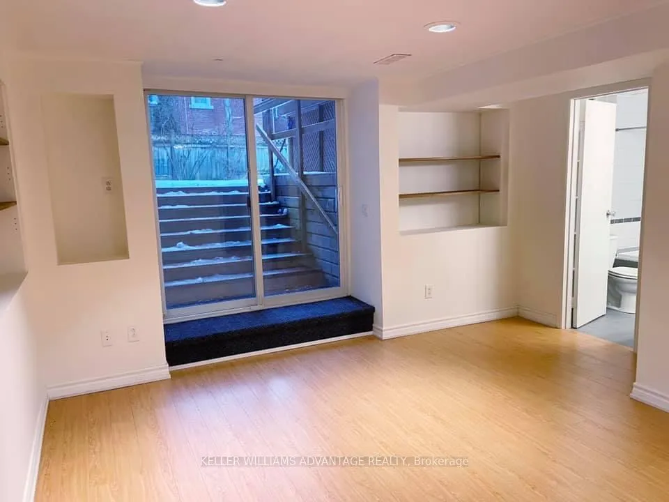Photo 1 of 2 Edgewood Gardens, Toronto, Woodbine Corridor — HOMEH