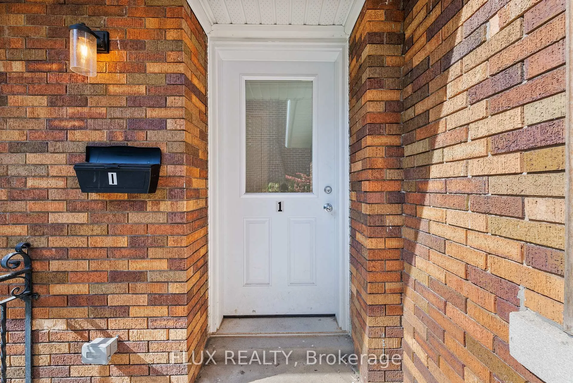 Photo 2 of 132 Merner Avenue, Kitchener — HOMEH