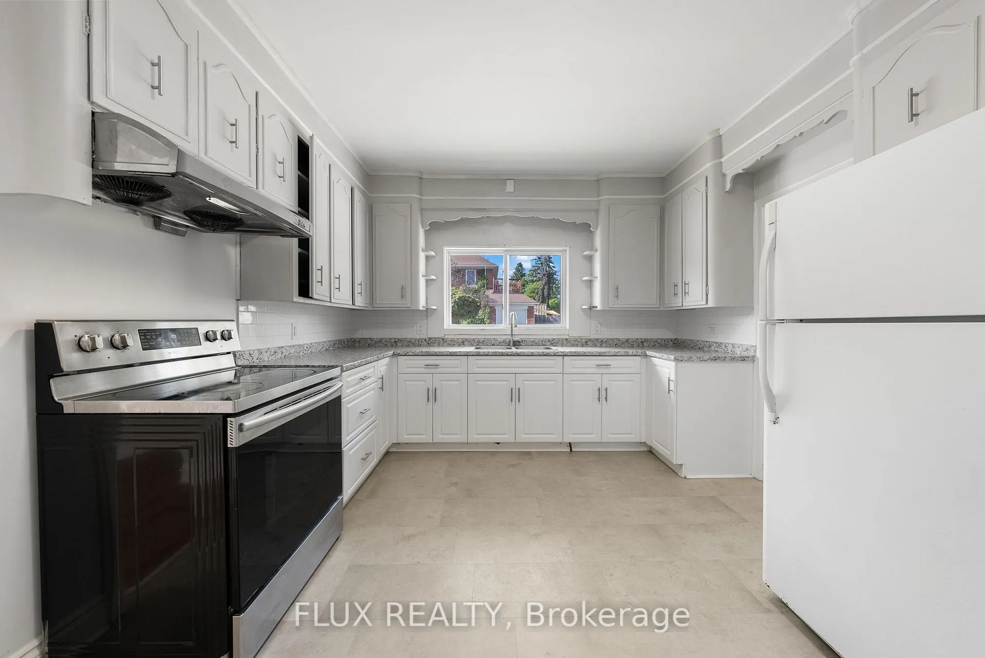 Photo 10 of 132 Merner Avenue, Kitchener — HOMEH
