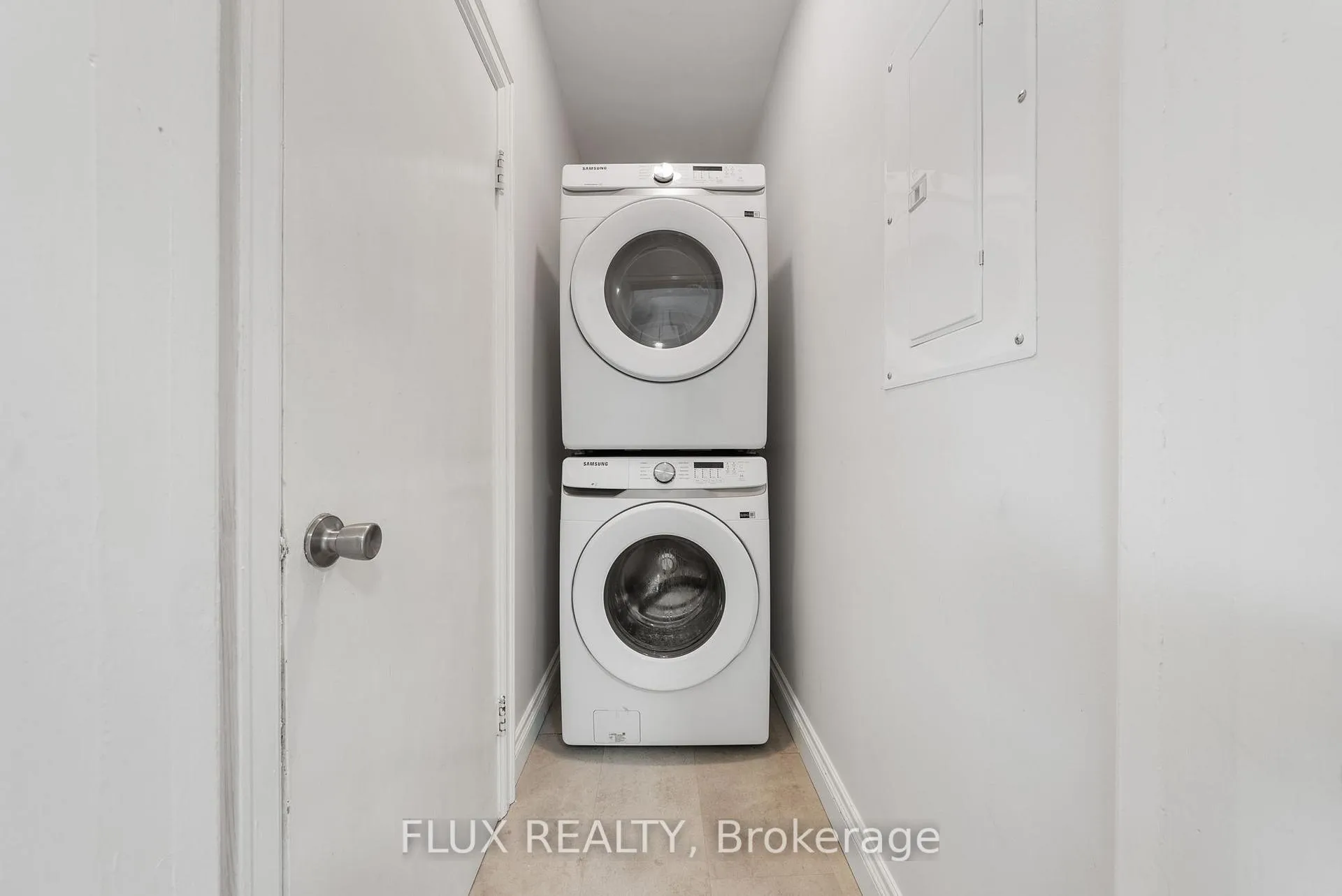 Photo 19 of 132 Merner Avenue, Kitchener — HOMEH