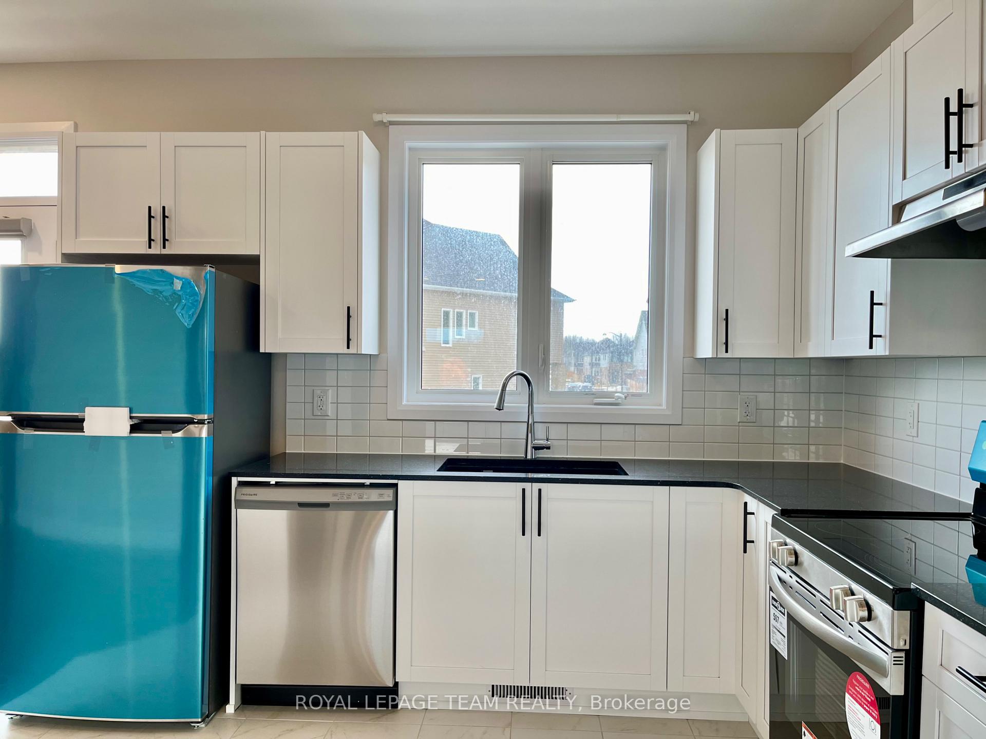 Photo 7 of 642 Expansion Road, Ottawa, Barrhaven - Half Moon Bay — HOMEH