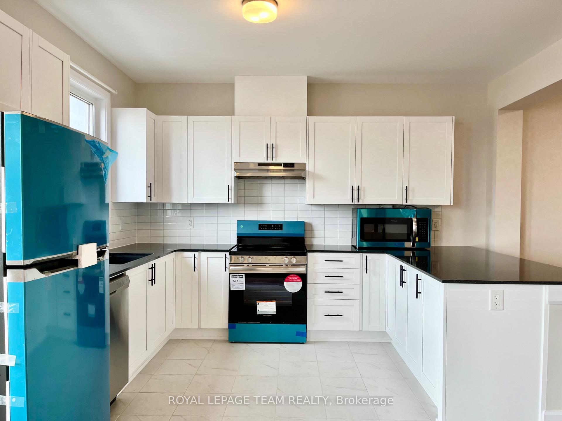Photo 8 of 642 Expansion Road, Ottawa, Barrhaven - Half Moon Bay — HOMEH