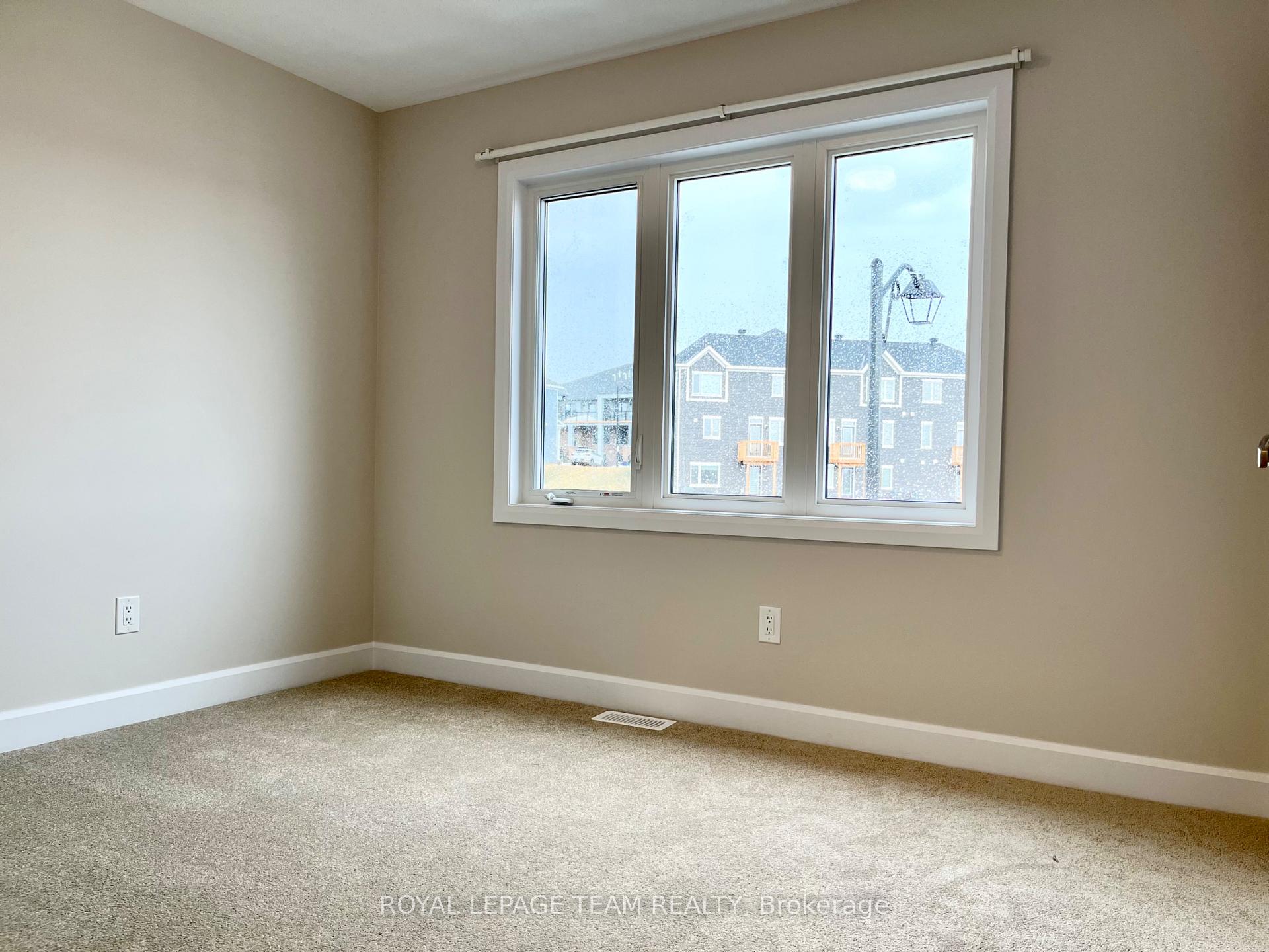 Photo 22 of 642 Expansion Road, Ottawa, Barrhaven - Half Moon Bay — HOMEH