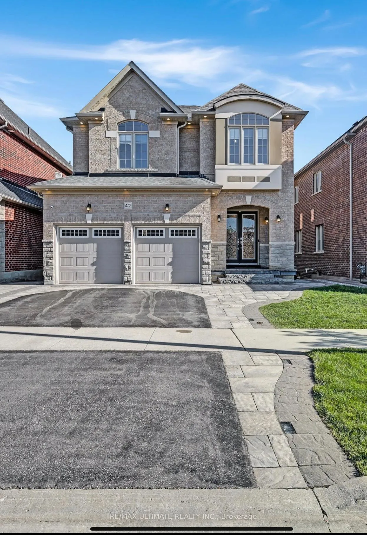 Photo 1 of 42 Donwoods Crescent, Whitby, Taunton North — HOMEH