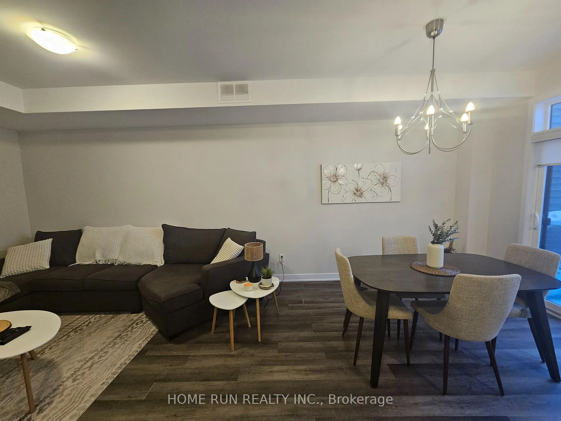 Photo 10 of 126 Venasque Private, Ottawa, Notting Hill/Summerside — HOMEH