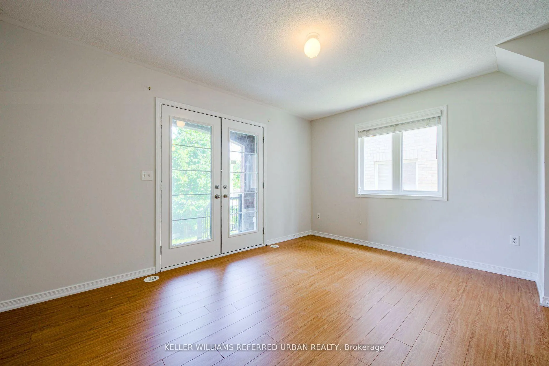 Photo 8 of 81 Chokecherry Crescent, Markham, Wismer — HOMEH