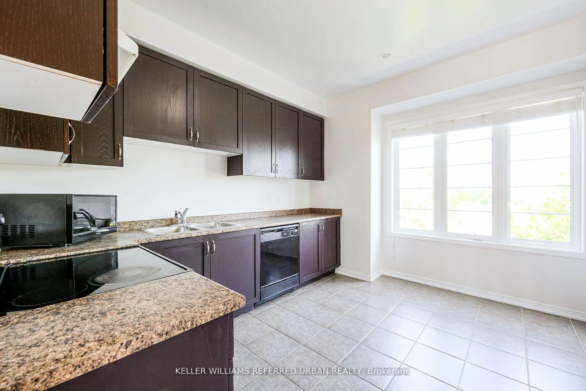 Photo 19 of 81 Chokecherry Crescent, Markham, Wismer — HOMEH
