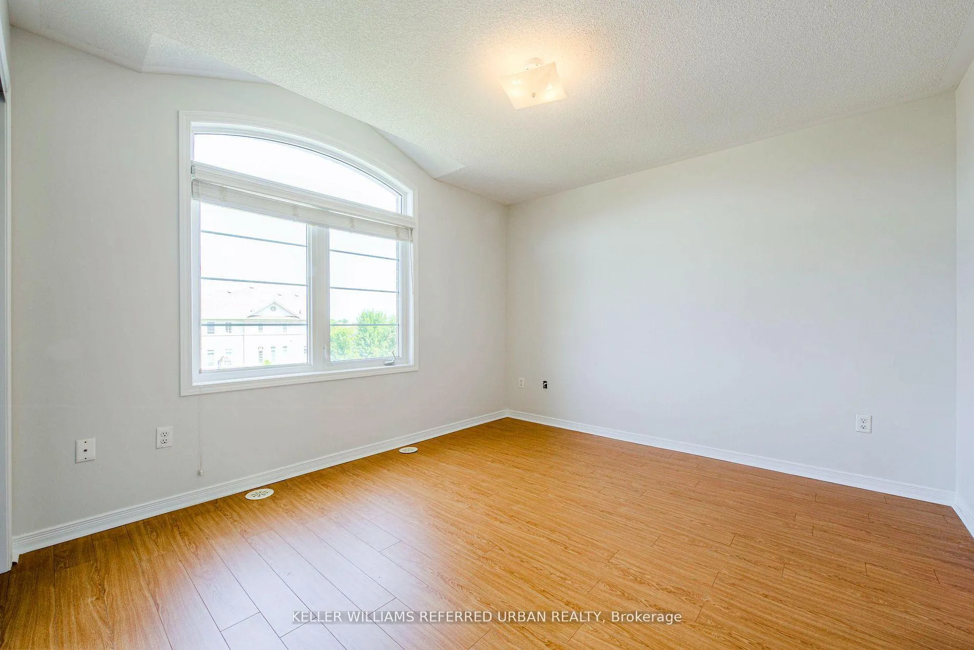 Photo 24 of 81 Chokecherry Crescent, Markham, Wismer — HOMEH