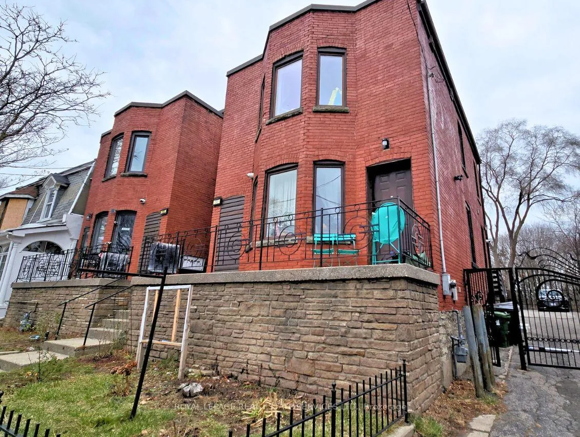 Photo 1 of Unit B2, 221 River Street, Toronto, Cabbagetown-South St. James Town — HOMEH
