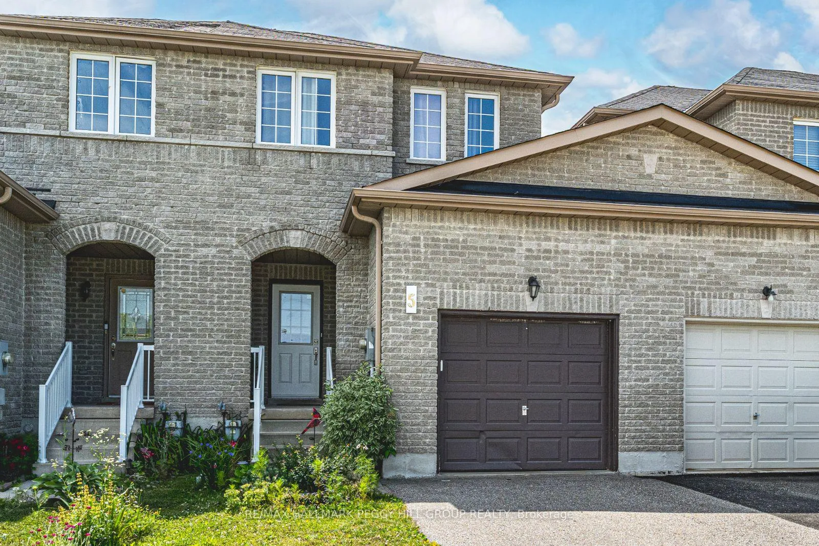 Photo 1 of 5 Arch Brown Court, Barrie, East Bayfield — HOMEH