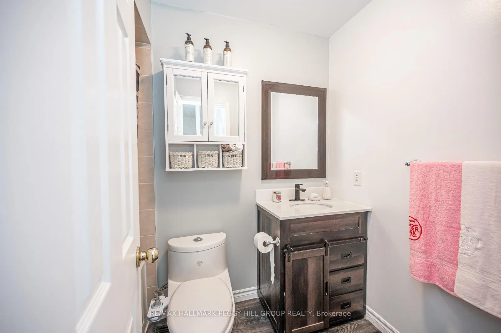 Photo 13 of 5 Arch Brown Court, Barrie, East Bayfield — HOMEH