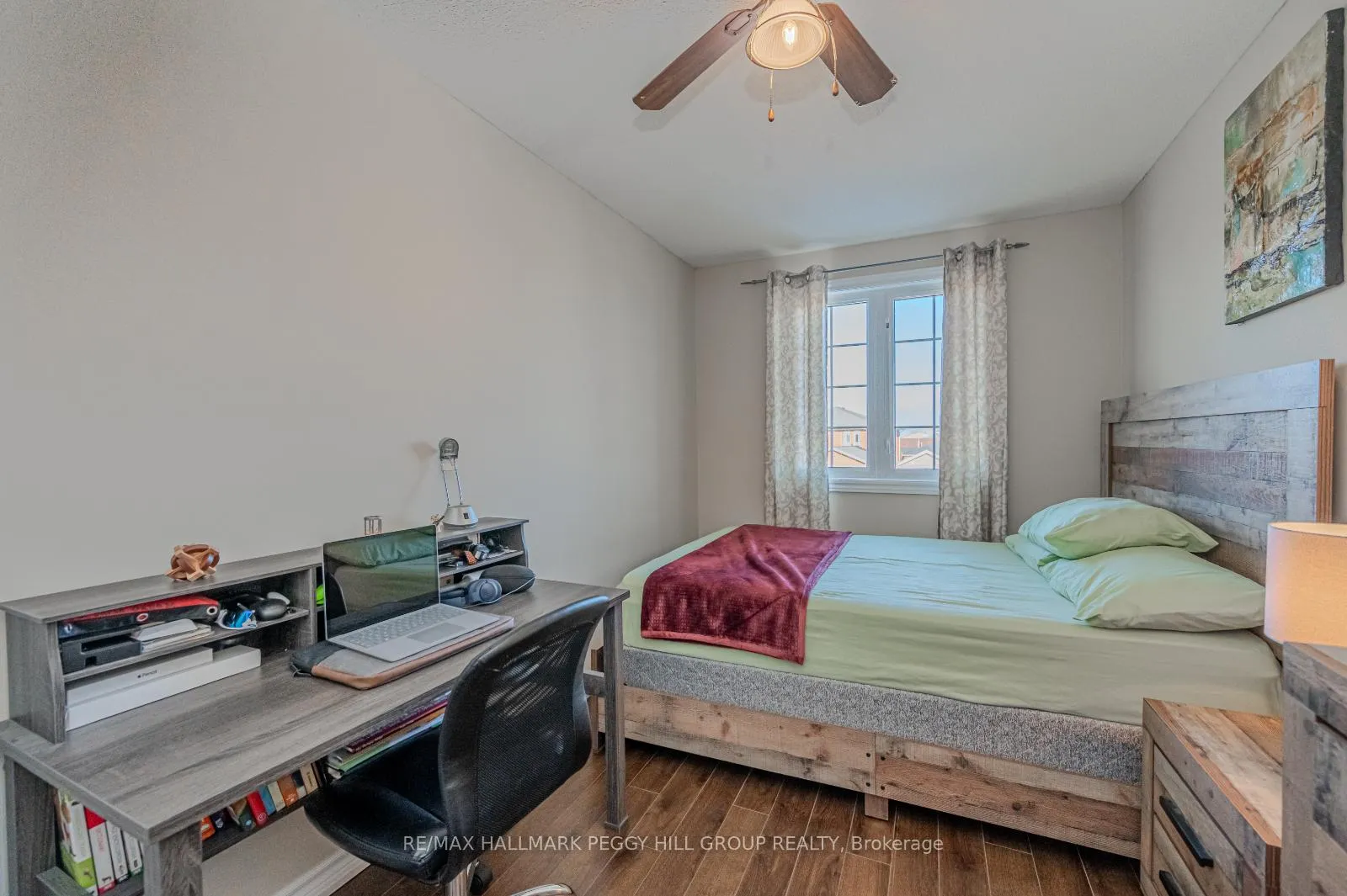 Photo 15 of 5 Arch Brown Court, Barrie, East Bayfield — HOMEH