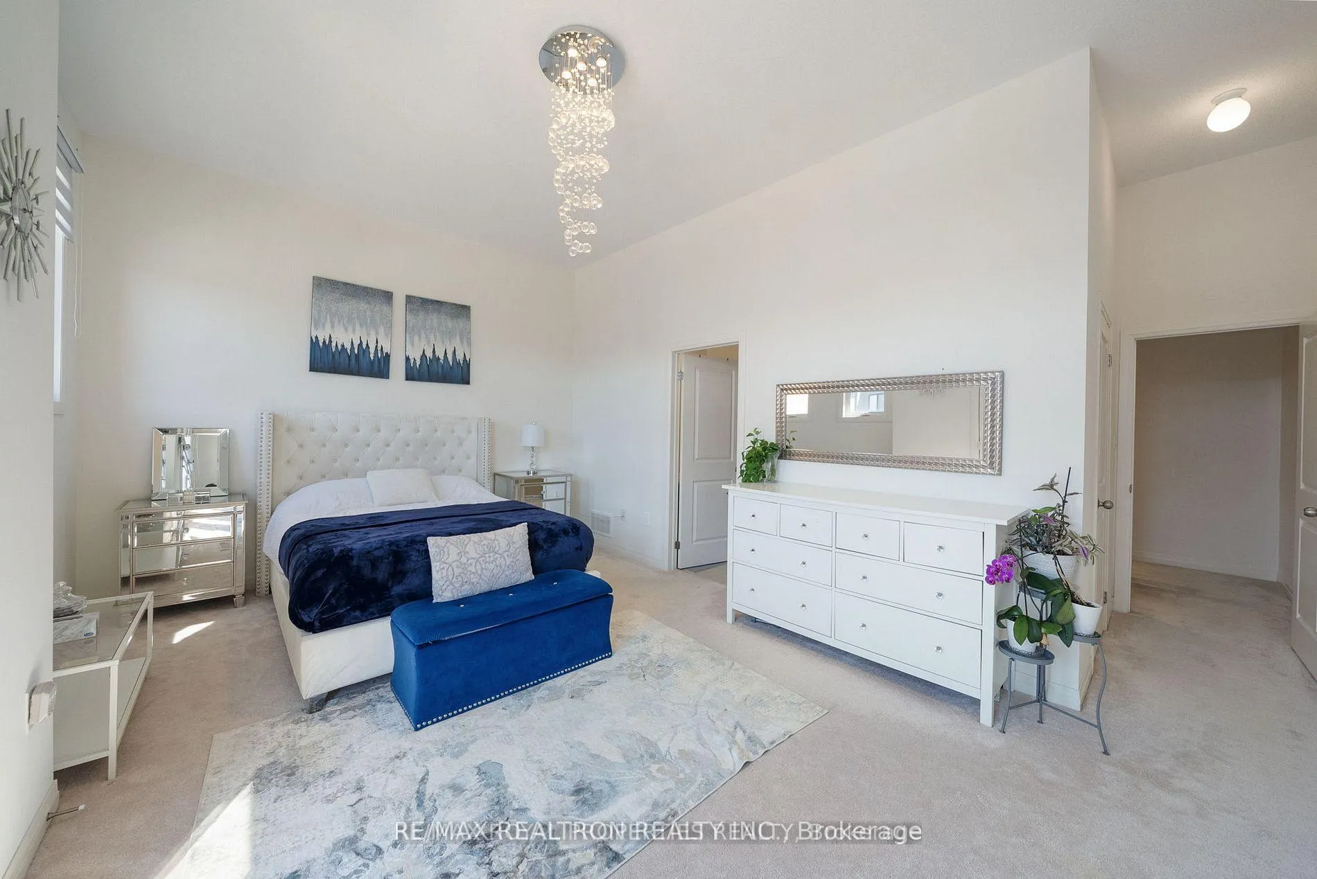 Photo 30 of 43 Clipper Lane, Clarington, Bowmanville — HOMEH