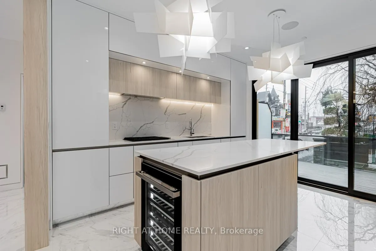 Photo 21 of 677 Huron Street, Toronto, The Annex — HOMEH