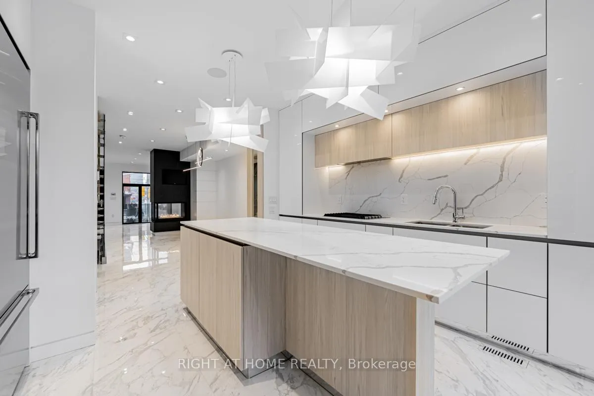 Photo 22 of 677 Huron Street, Toronto, The Annex — HOMEH