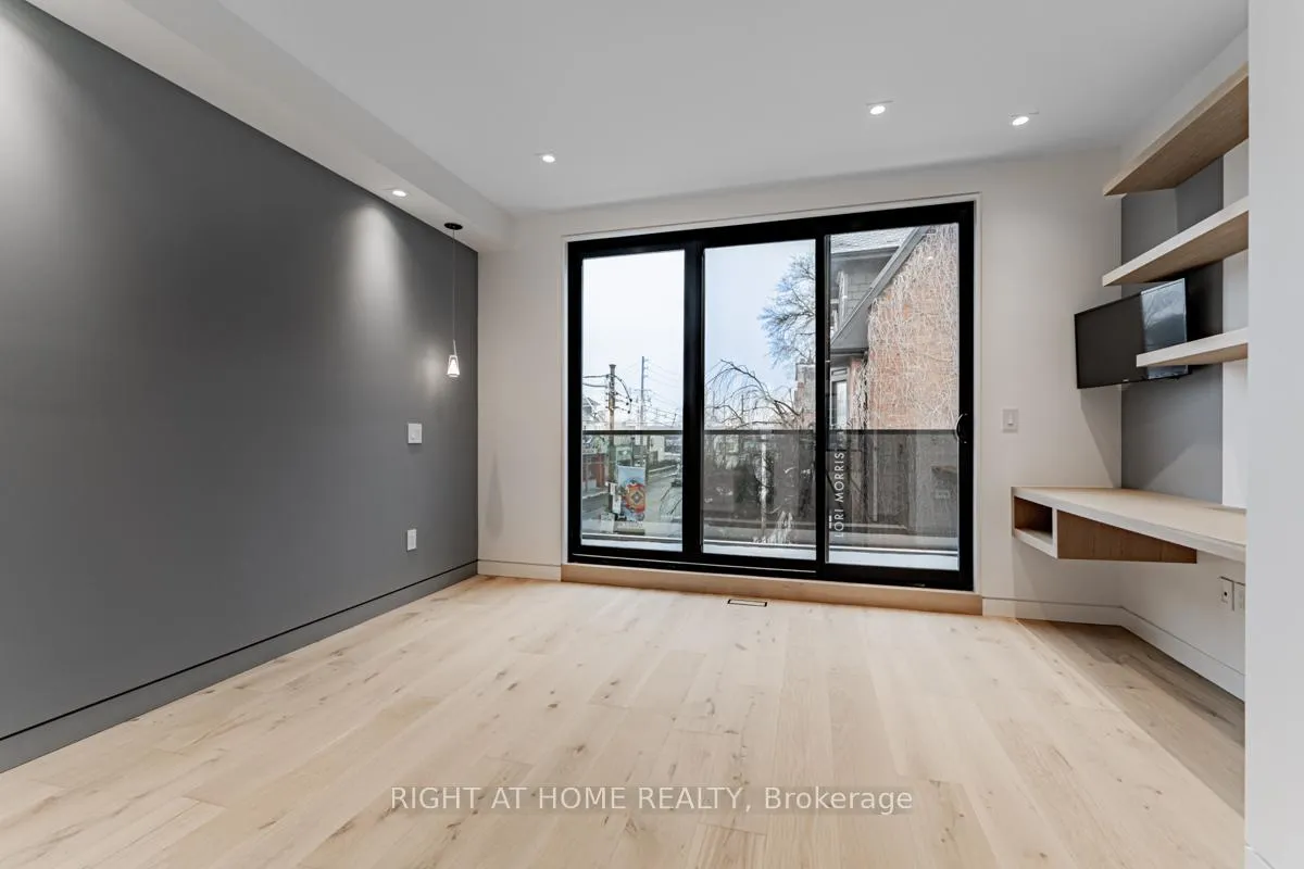 Photo 35 of 677 Huron Street, Toronto, The Annex — HOMEH
